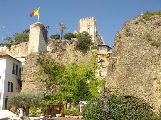 Chateau de Roquebrune-Cap-Martin