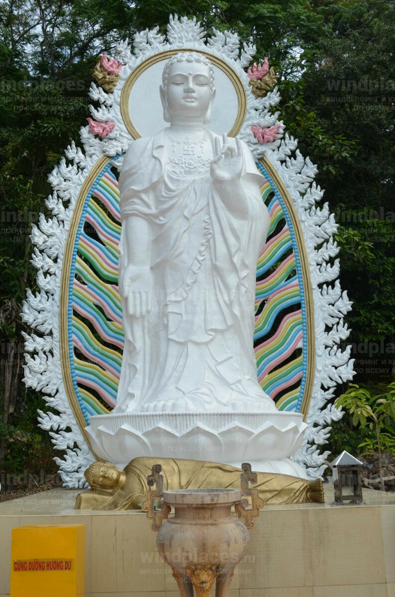 Linh Son Truong Tho Pagoda