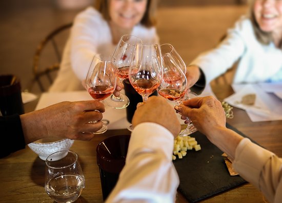 The Wine Connoisseurs