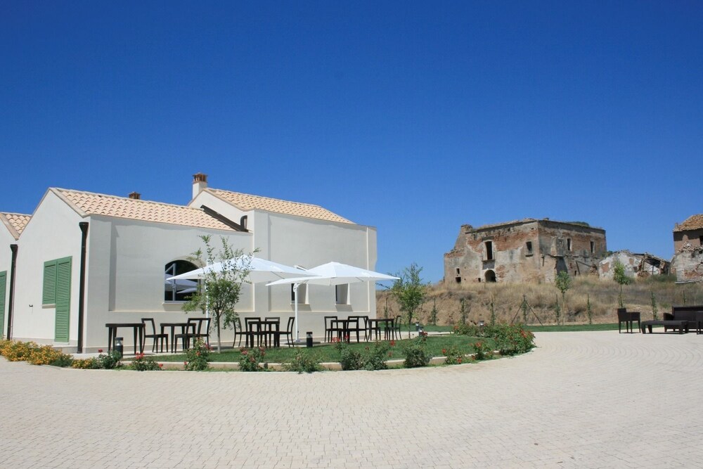 Castello di San Basilio