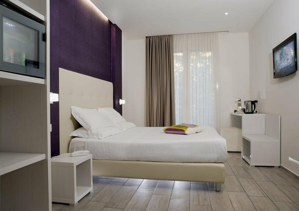Room 12