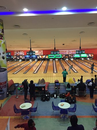 Universal Bowling Center (UBC)