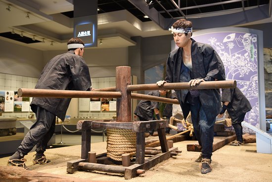 Takamatsu Museum of History and Folklore