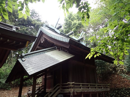 Nakahikawa Shrine