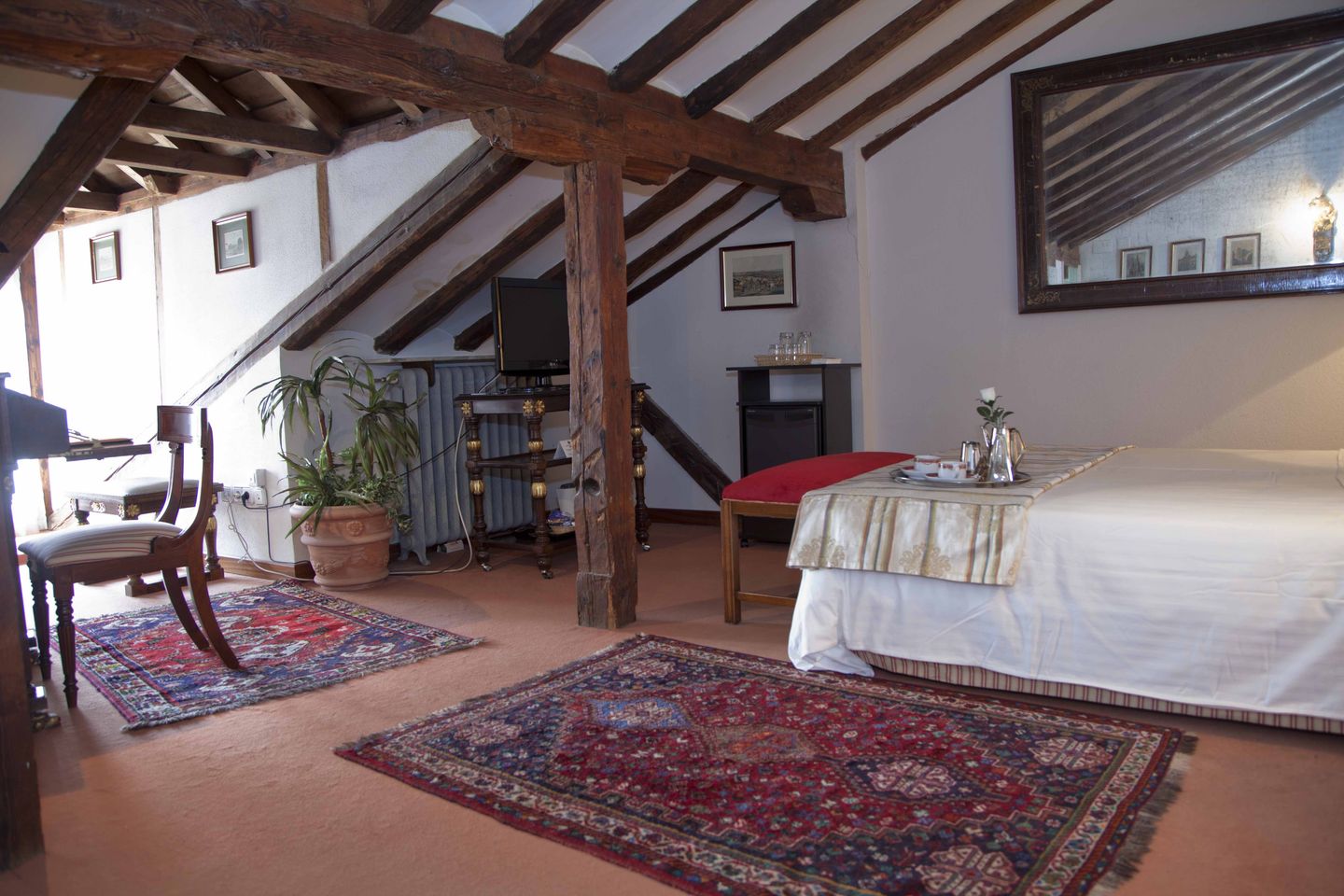 La Estación Room