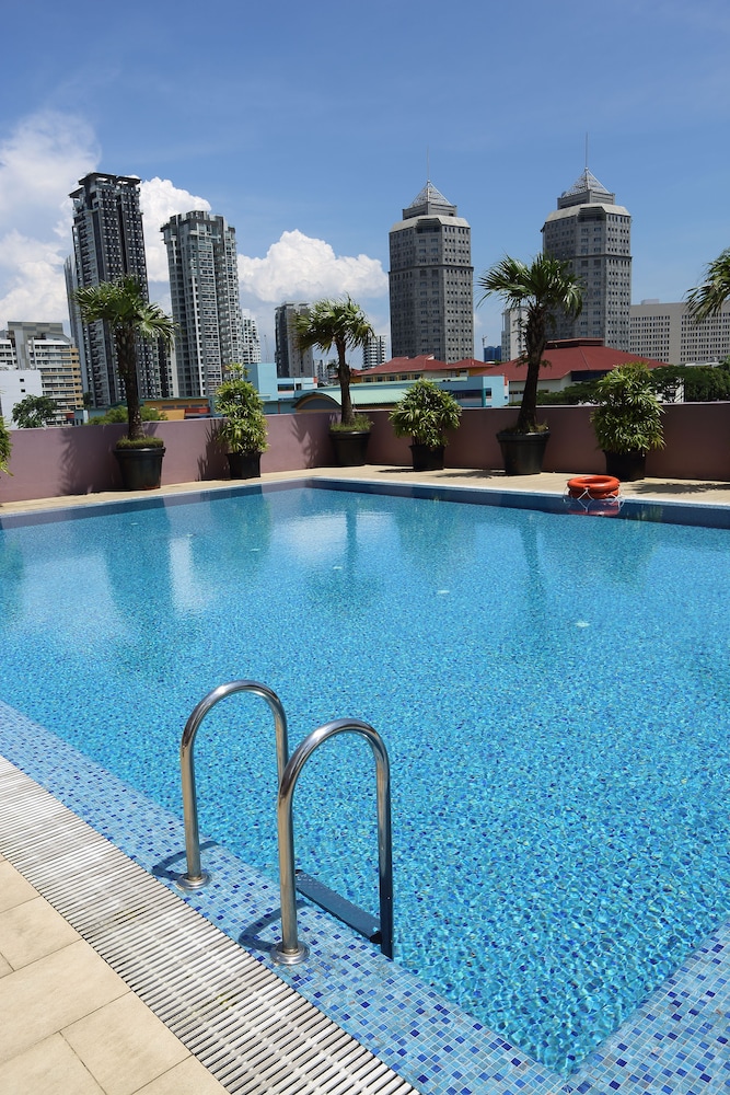 Expressions @ Thomson