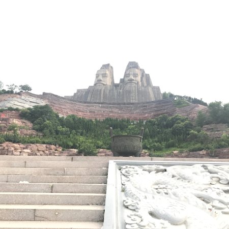 Yellow River Monuments