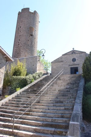 La tour de Chambles