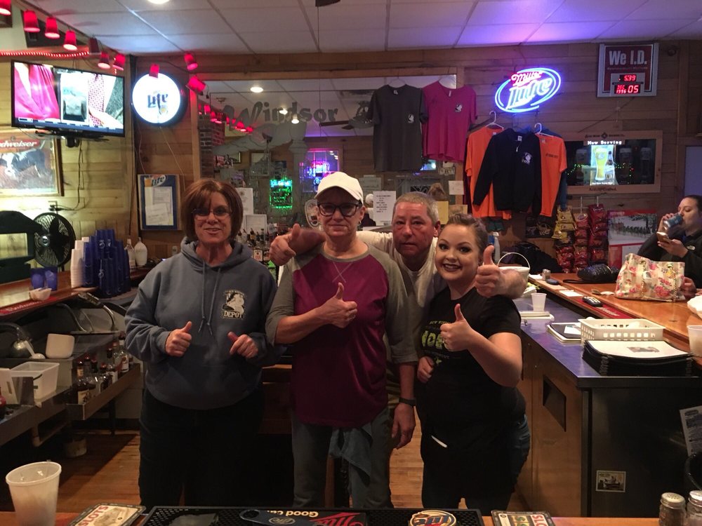 New Windsor Depot Bar & Grill