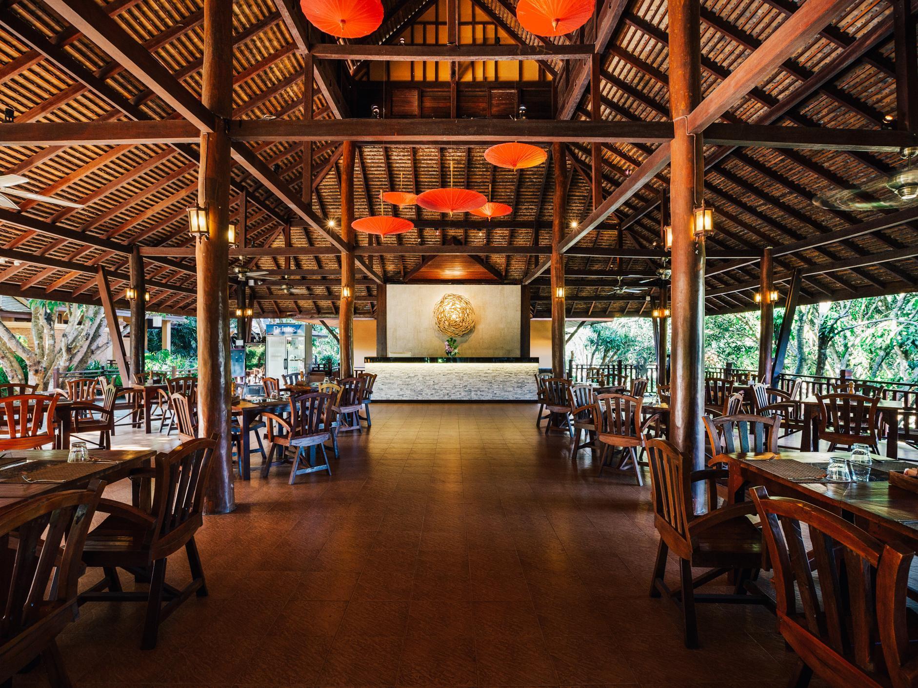 Paradise Bar