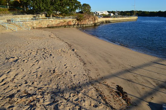 Hudson Park and Beach