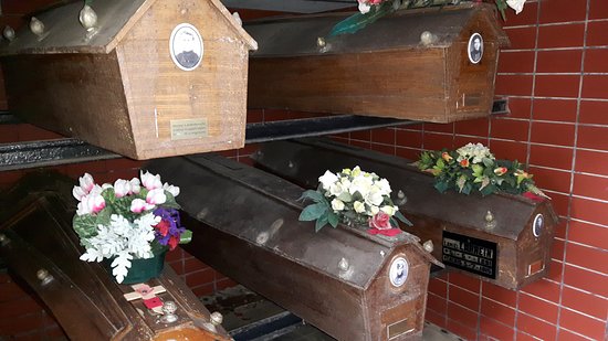 Belgische Crypte - Gemeentelijke begraafplaats Zonnebeke