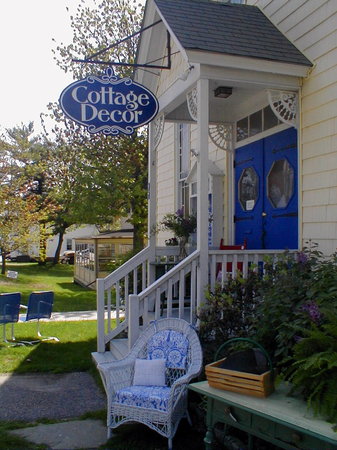 Cottage Decor