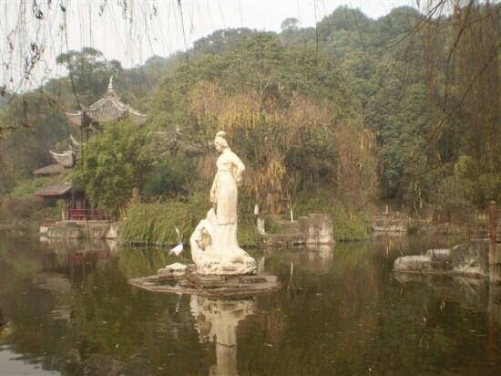 Mt. Xishan Park in Mianyang