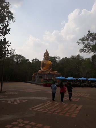 Puttha Utthayan and Pra Mongkol Ming Muang