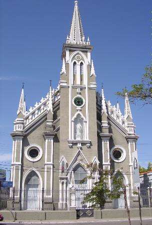 Pequeno Grande Church