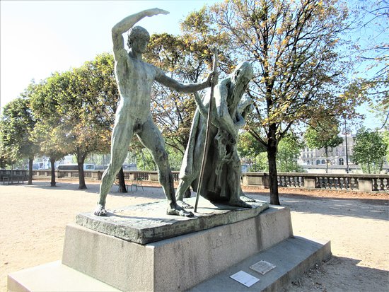 Les Fils de Caïn