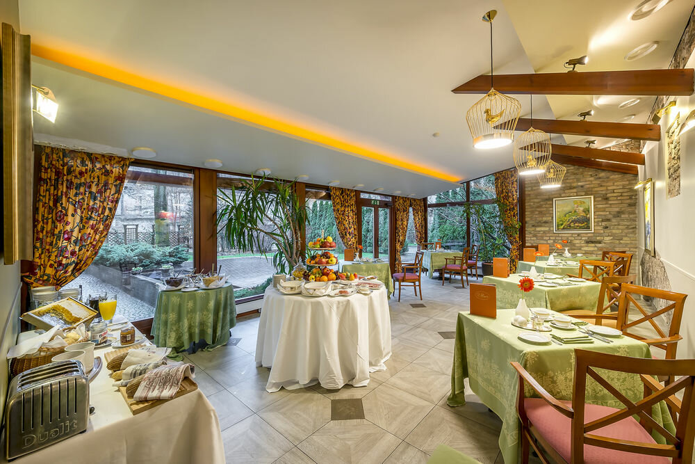 BÜTEGA BOUTIQUE