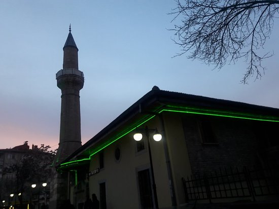 Seyh Sadreddin Konevi Turbesi