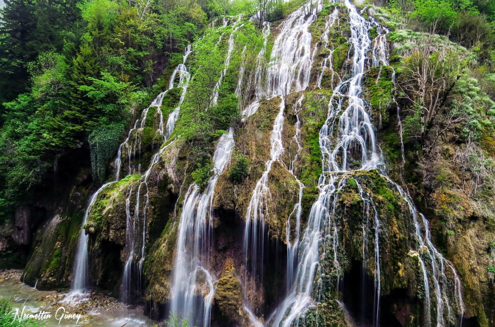 Kuzalan Waterfalls