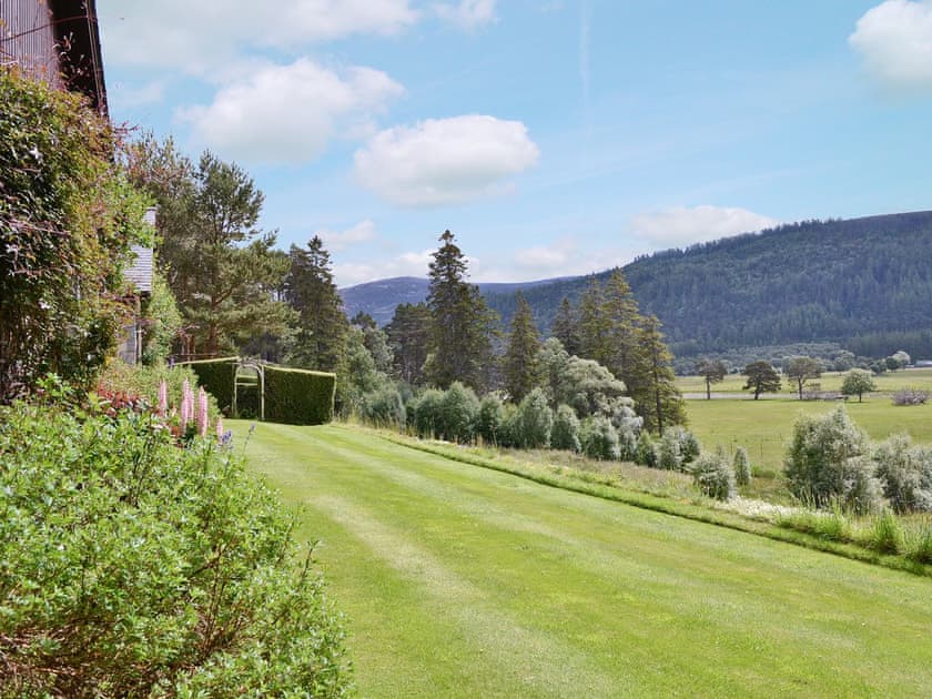 Mar Lodge Estate