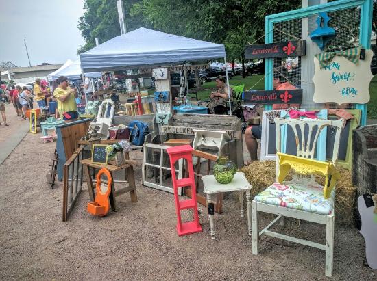 Fleur de Flea Vintage Indoor Market