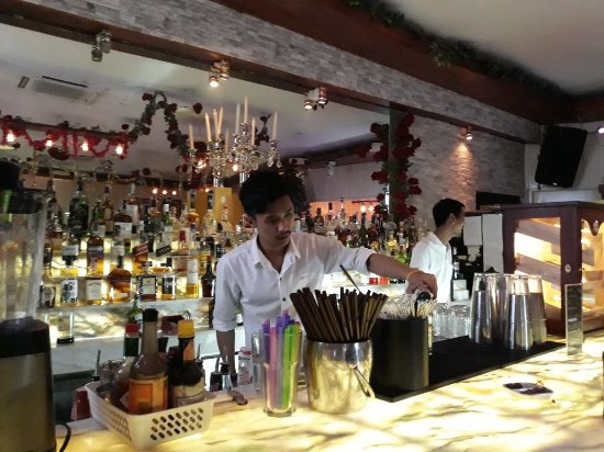 Roses Lounge Club