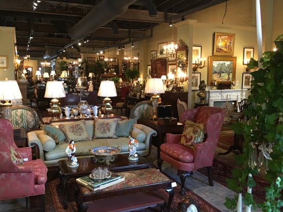 Rivenbark & Roper Antiques