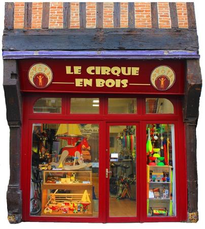 Le Cirque en Bois
