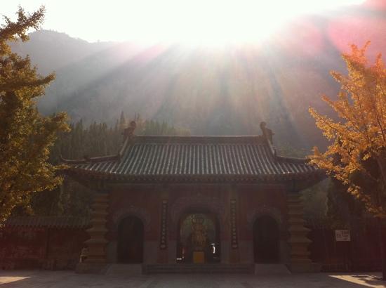 Ciyun Temple of Qinglong Mountain