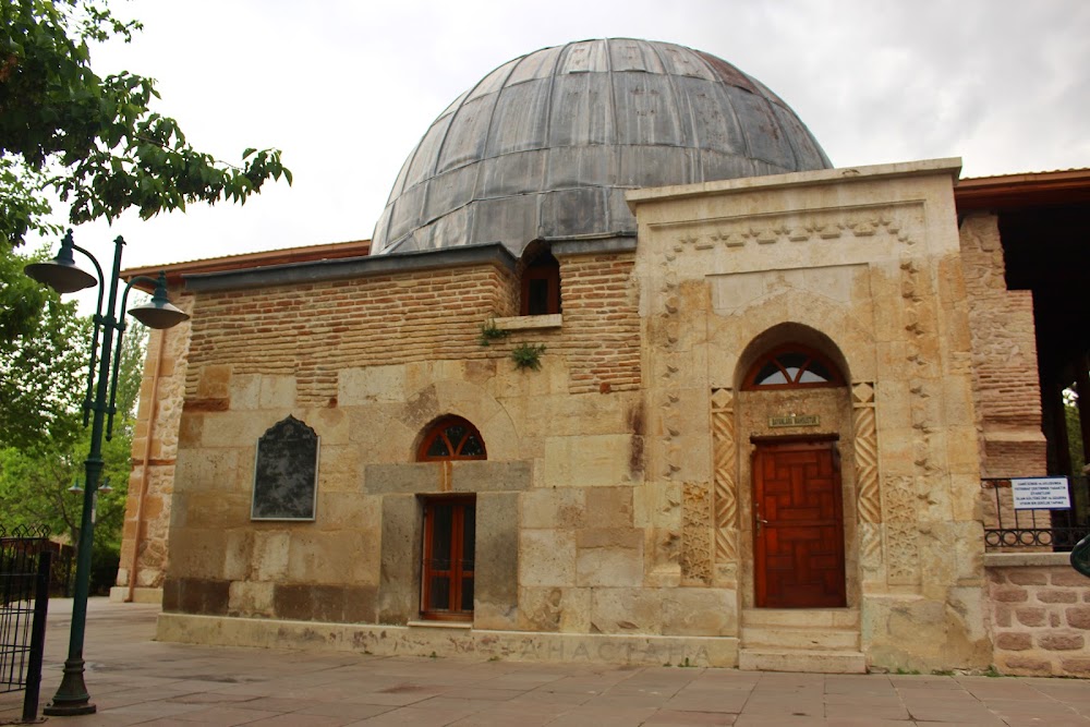 Seyh Tavusbaba Turbesi ve Camii