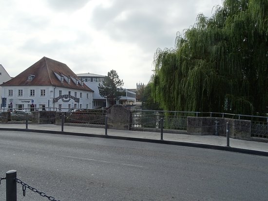 Die Amperbrücke