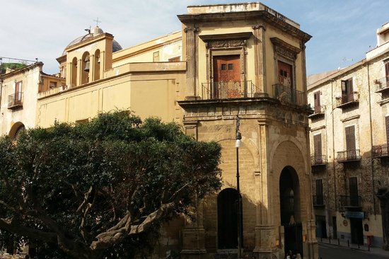 Chiesa di San Giovanni dei Napoletani