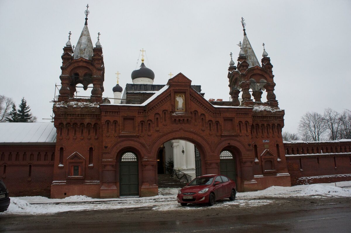 Holy Trinity-Mariinsky Monastery
