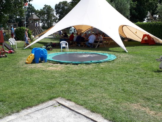 Johan en Caroline speeltuin / boerderij