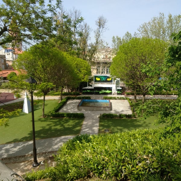 Perivoj kraljice Jelene Madijevke