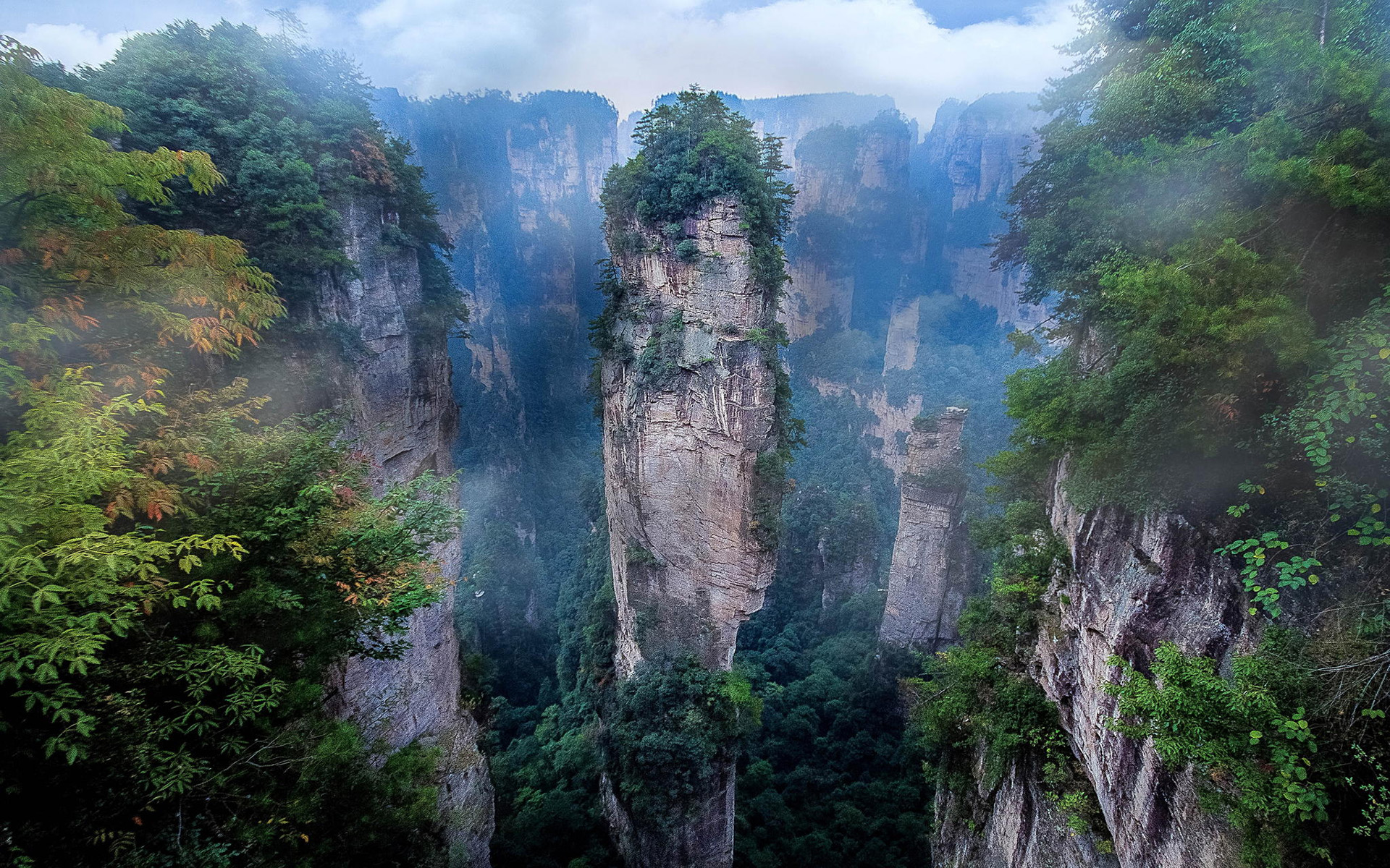 Mt. Zhougong National Forest Park in Ya'an