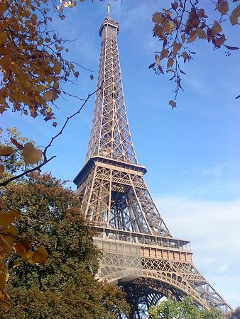 Affordable Paris Shuttle