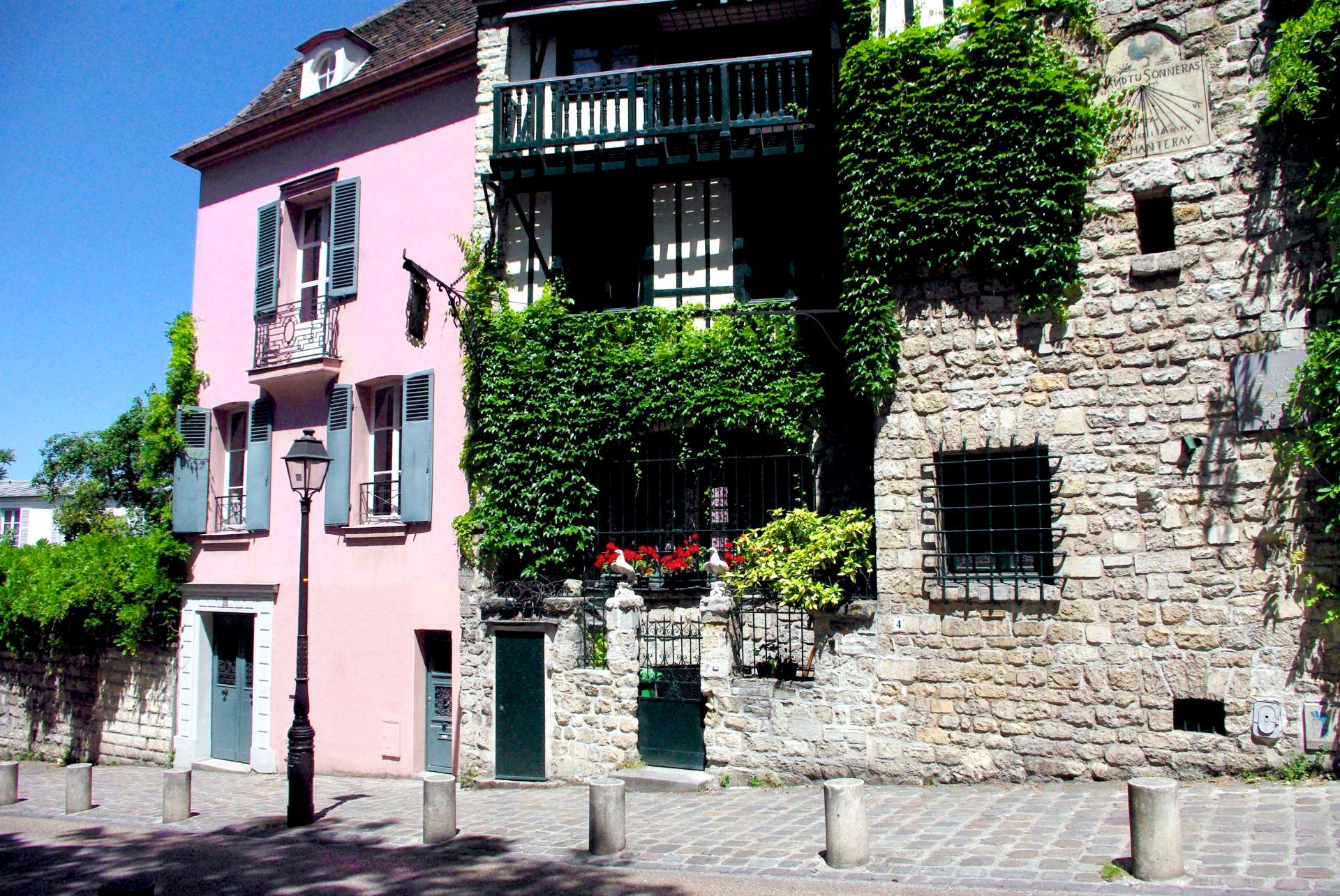 Montmartre Village