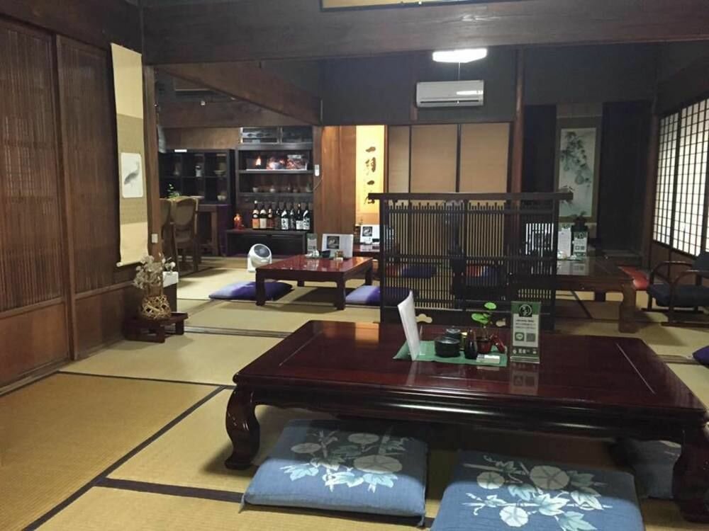 Wakayama City Tsutsujigaoka Tennis Club House