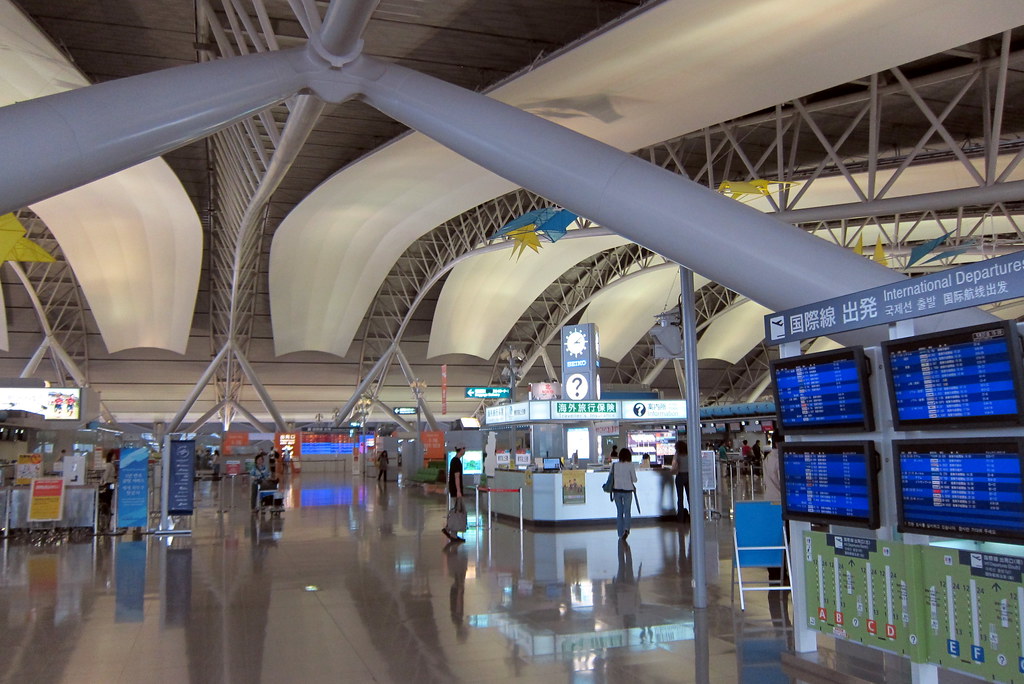 Osaka Airport Transport, Kansai International Airport