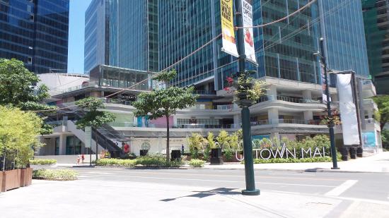 Uptown Place Mall