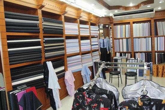 Universal Fashions and Tailor