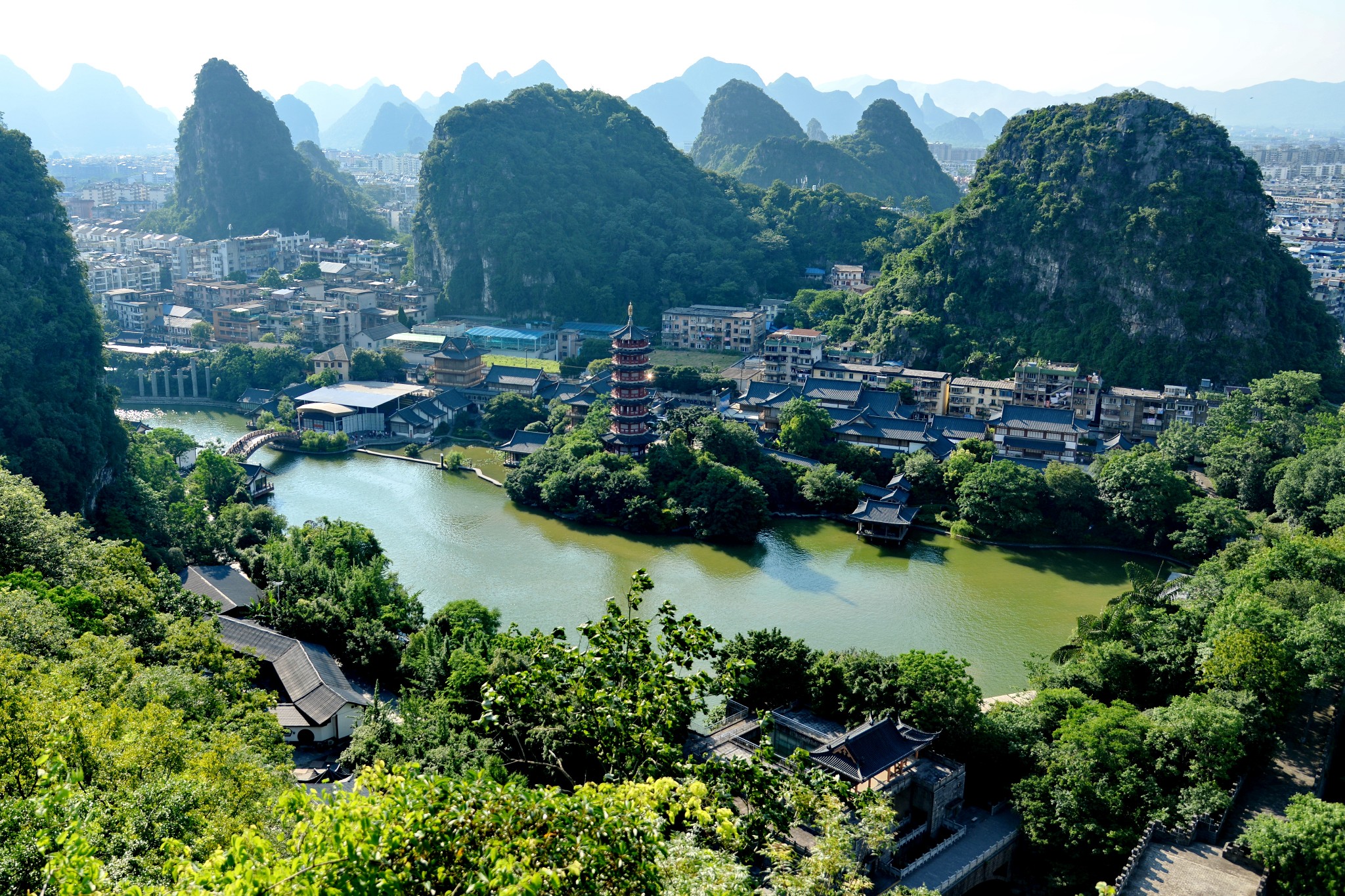 GuiLin MeiShi WenHuaCheng