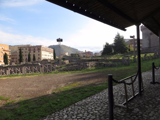Anfiteatro di Bleso