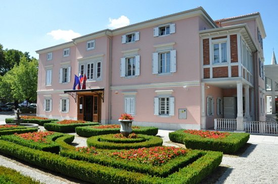 Karst Tourist Information Center