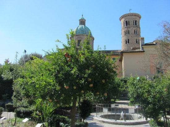 Giardino Rasponi o delle Erbe Dimenticate