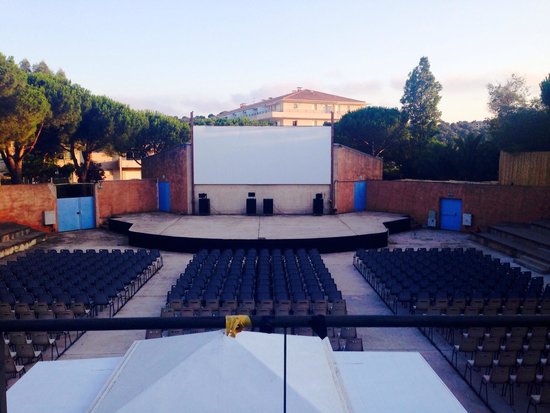 Cinema Theatre de Verdure