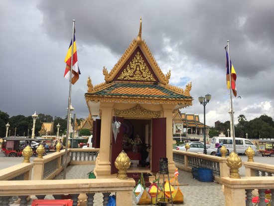 Preah Ang Dorngkeu Shrine