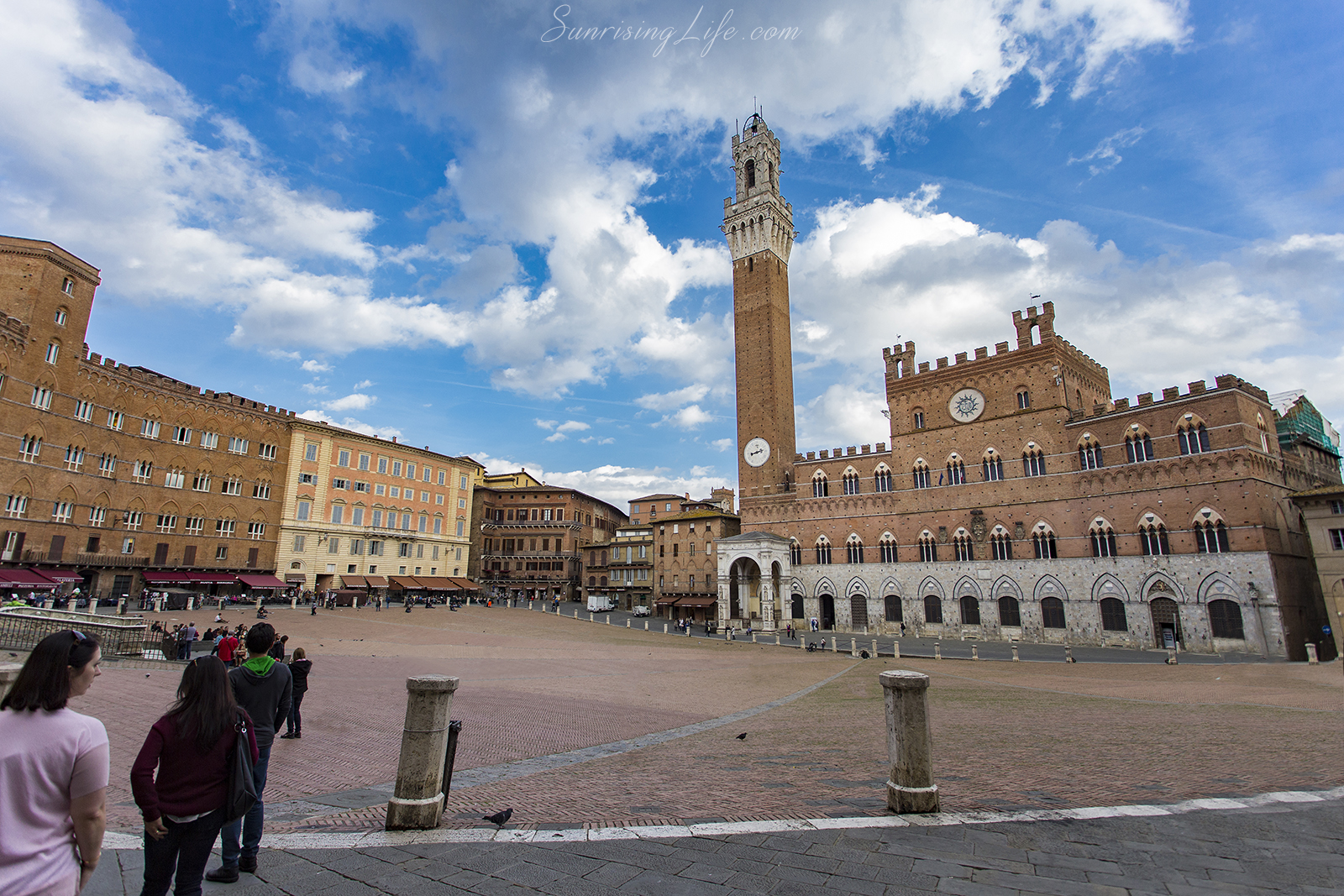 Piazza IV Novembre (Piazza del Comune)